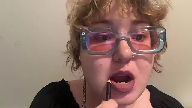 Snapshot of mysteradecadent chatting on July 27, 2026, 11:34 pm mysteradecadent online show from July 27, 2026, 11:34 pm