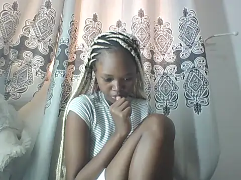 sheedollly online show from July 26, 2026, 2:02 pm