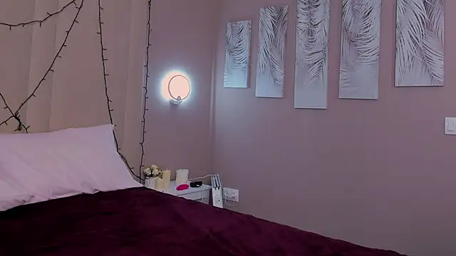 Snapshot of Lola_lovesss chatting on June 25, 2026, 5:12 am Lola lovesss online show from June 25, 2026, 5:12 am