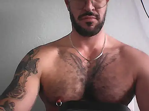 Snapshot of mrbighairychest chatting on July 1, 2026, 3:23 pm mrbighairychest online show from July 1, 2026, 3:23 pm