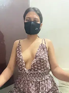 kavyq3791 online show from July 9, 2026, 7:18 pm