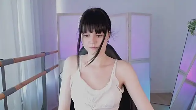 Snapshot of Michelle_Rain chatting on July 18, 2026, 2:32 pm Michelle Rain online show from July 18, 2026, 2:32 pm