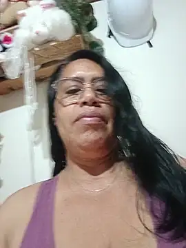Snapshot of Emilif_ chatting on July 24, 2026, 3:04 am Emilif online show from July 24, 2026, 3:04 am