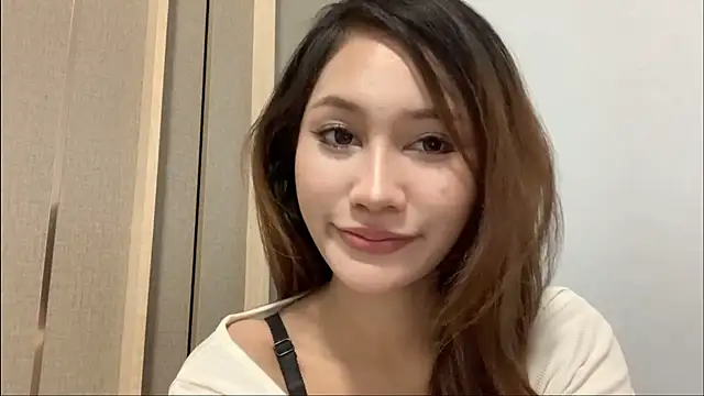 Snapshot of pinq_love chatting on June 16, 2026, 10:29 am pinq love online show from June 16, 2026, 10:29 am