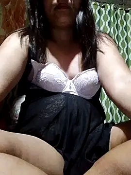 Snapshot of Scarletkiss01 chatting on June 21, 2026, 7:49 pm Scarletkiss01 online show from June 21, 2026, 7:49 pm