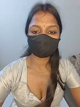 YALINITWO7 TAMIL online show from July 18, 2026, 7:17 pm