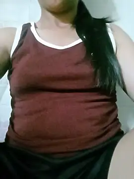 Snapshot of Helen-nn chatting on June 15, 2026, 6:21 pm Helen-nn online show from June 15, 2026, 6:21 pm