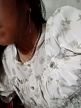 Snapshot of Helen-nn chatting on July 28, 2026, 12:48 pm Helen-nn online show from July 28, 2026, 12:48 pm