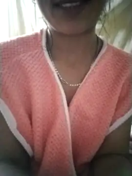 Snapshot of Helen-nn chatting on July 30, 2026, 11:53 am Helen-nn online show from July 30, 2026, 11:53 am