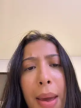 Snapshot of BellaSofyyy chatting on July 6, 2026, 5:26 am BellaSofyyy online show from July 6, 2026, 5:26 am
