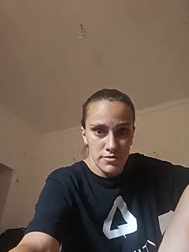Snapshot of Costymanea chatting on July 3, 2026, 6:36 pm Costymanea online show from July 3, 2026, 6:36 pm