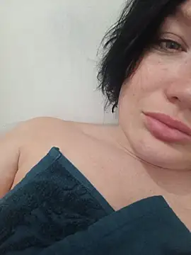 Snapshot of LoveVixen_LoveWolf chatting on June 28, 2026, 12:27 am LoveVixen LoveWolf online show from June 28, 2026, 12:27 am