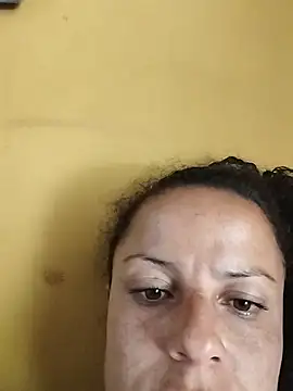 Snapshot of Dalilahot101 chatting on August 2, 2026, 8:18 pm Dalilahot101 online show from August 2, 2026, 8:18 pm