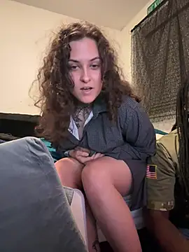 snowflakee69 online show from July 7, 2026, 4:59 am