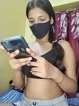 Snapshot of Naina_PG chatting on July 7, 2026, 8:02 pm Naina PG online show from July 7, 2026, 8:02 pm