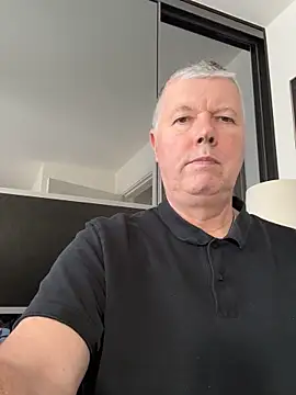 cumboy online show from November 28, 2025, 12:41 pm