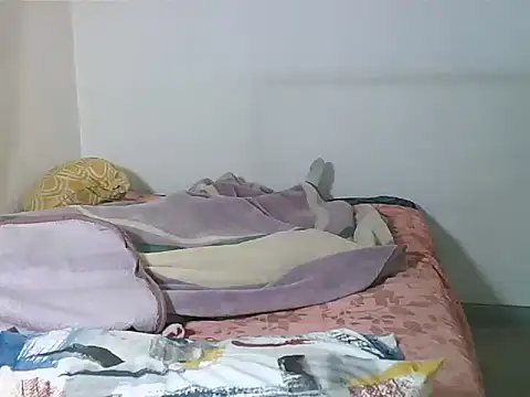 JasmineXX1 online show from June 18, 2026, 4:02 am
