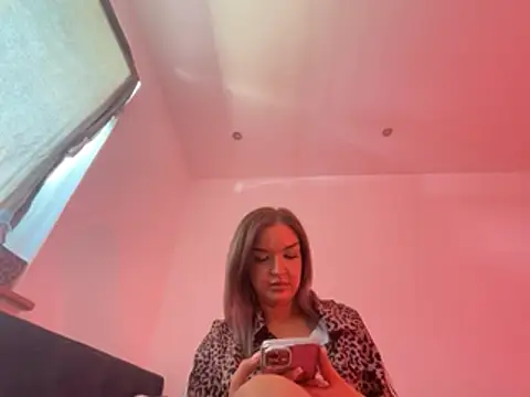 Snapshot of elina_amara_ chatting on June 16, 2026, 3:14 pm elina amara online show from June 16, 2026, 3:14 pm