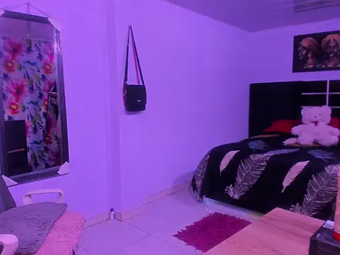 aria rouss online show from July 19, 2026, 3:05 pm