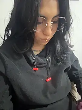 Snapshot of Velvet_Mysstic chatting on July 10, 2026, 8:00 pm Velvet Mysstic online show from July 10, 2026, 8:00 pm