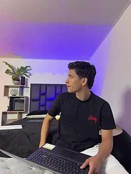 SantiLux  online show from June 21, 2026, 3:53 am