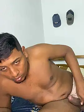 Snapshot of negrito21cmver chatting on August 5, 2026, 12:46 am negrito21cmver online show from August 5, 2026, 12:46 am