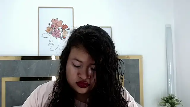 KellyShibary online show from July 30, 2026, 6:51 pm