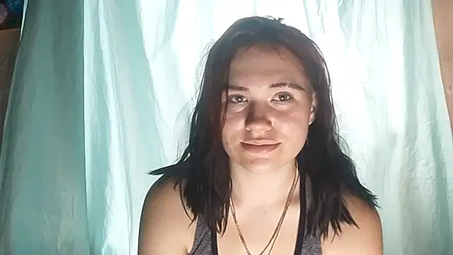 Snapshot of FayeWildman chatting on July 6, 2026, 8:11 am FayeWildman online show from July 6, 2026, 8:11 am
