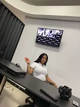 Snapshot of Julieta_Vegaax chatting on June 19, 2026, 3:11 am Julieta Vegaax online show from June 19, 2026, 3:11 am