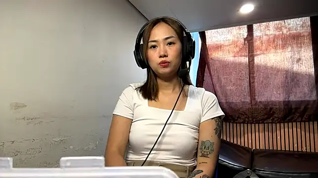 DungBillesbach online show from June 21, 2026, 6:38 am