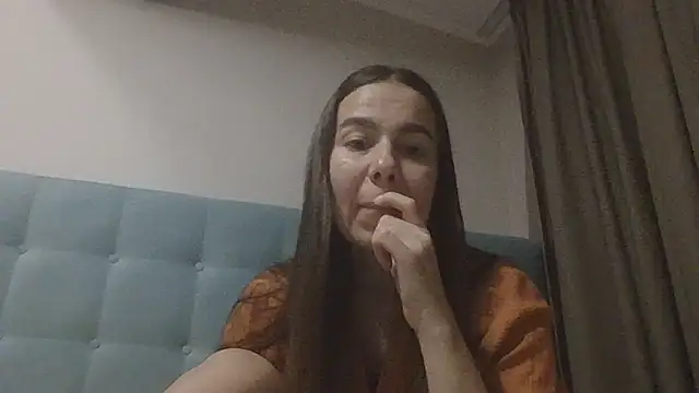 Snapshot of Vanelleda chatting on July 28, 2026, 6:31 pm Vanelleda online show from July 28, 2026, 6:31 pm