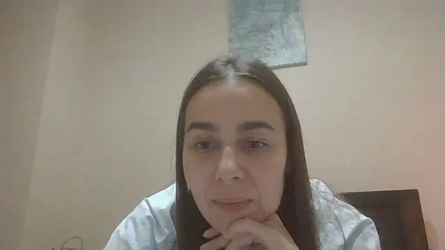 Snapshot of Vanelleda chatting on August 6, 2026, 7:49 pm Vanelleda online show from August 6, 2026, 7:49 pm