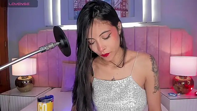 Snapshot of shelley-fox chatting on July 5, 2026, 7:10 pm shelley-fox online show from July 5, 2026, 7:10 pm