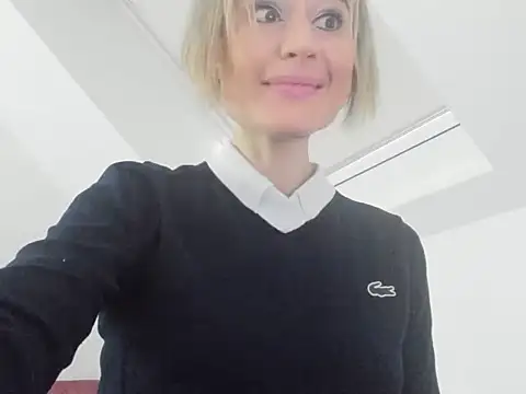 Ssoniaaa online show from February 18, 2025, 12:39 pm