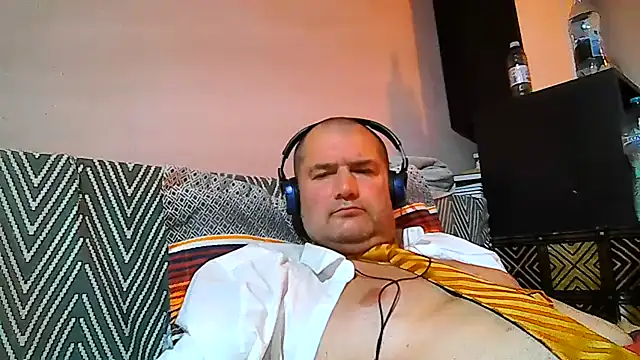 Snapshot of CristianDaniel78 chatting on August 2, 2026, 5:44 pm CristianDaniel78 online show from August 2, 2026, 5:44 pm