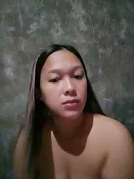 urwomaninlove online show from June 26, 2026, 1:21 am