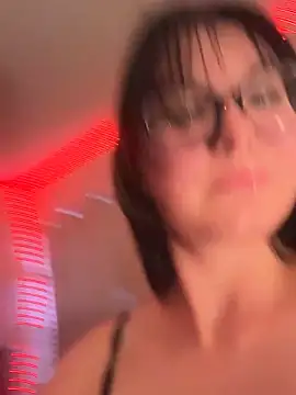 LaceyEllison online show from June 26, 2026, 10:14 pm