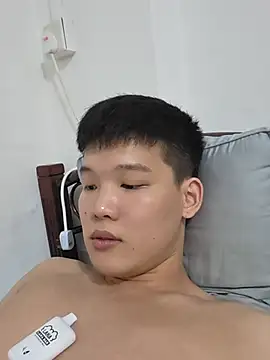 Snapshot of apexboy23 chatting on June 23, 2026, 3:32 pm apexboy23 online show from June 23, 2026, 3:32 pm