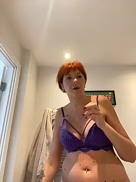 Snapshot of Jessica_x_o chatting on July 2, 2026, 7:25 am Jessica x o online show from July 2, 2026, 7:25 am