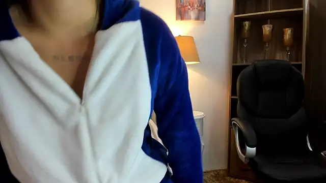 Luna black19 online show from July 7, 2026, 12:31 pm