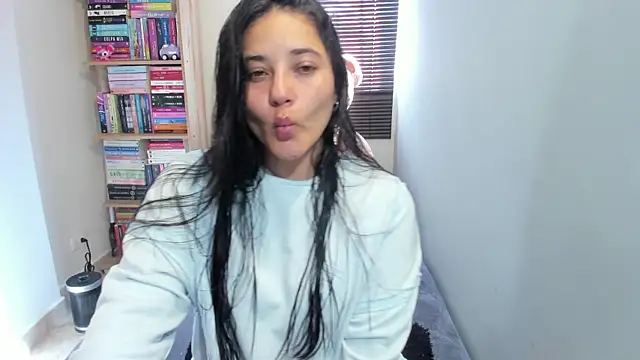 Snapshot of foxwen chatting on July 16, 2026, 1:39 pm foxwen online show from July 16, 2026, 1:39 pm