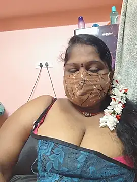 yalini1431 online show from June 25, 2026, 5:50 pm