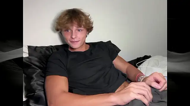 Snapshot of JackedVander chatting on July 3, 2026, 2:40 am JackedVander online show from July 3, 2026, 2:40 am