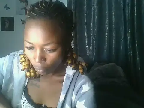 Snapshot of Prettyquueen chatting on June 29, 2026, 1:33 pm Prettyquueen online show from June 29, 2026, 1:33 pm