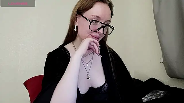 Felicia Miller online show from July 3, 2026, 10:05 pm