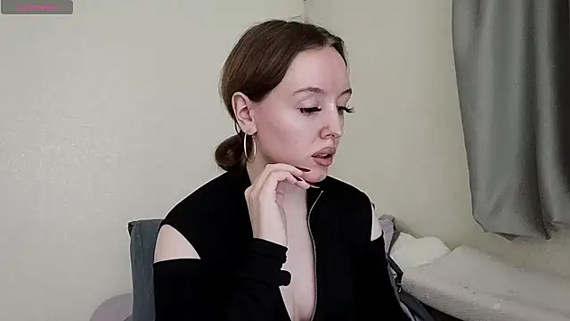 Felicia Miller online show from July 24, 2026, 9:24 pm