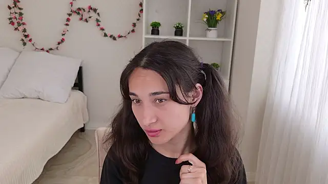 Snapshot of Eleonora_Sun chatting on July 5, 2026, 1:18 pm Eleonora Sun online show from July 5, 2026, 1:18 pm