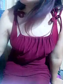 Snapshot of Ema_hony chatting on July 6, 2026, 3:47 am Ema hony online show from July 6, 2026, 3:47 am