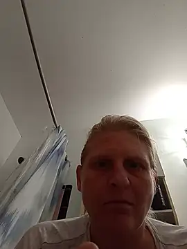 Snapshot of Trublonde3 chatting on July 2, 2026, 4:07 am Trublonde3 online show from July 2, 2026, 4:07 am
