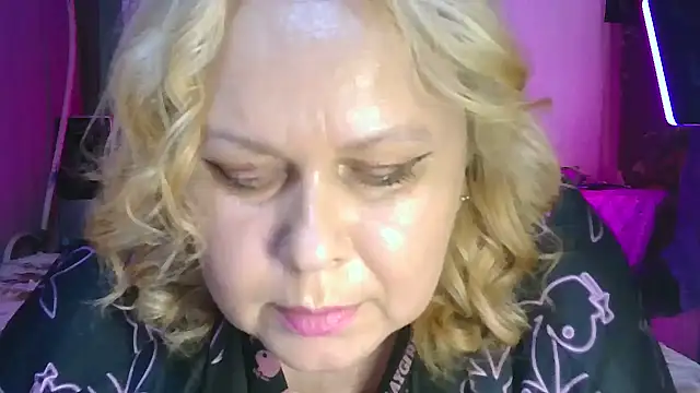 Snapshot of Roksolana5398 chatting on July 6, 2026, 10:12 am Roksolana5398 online show from July 6, 2026, 10:12 am